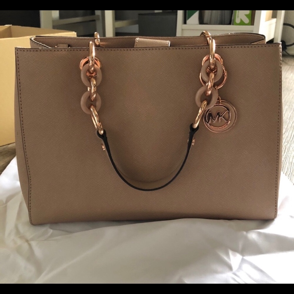 Michael kors Cynthia purse